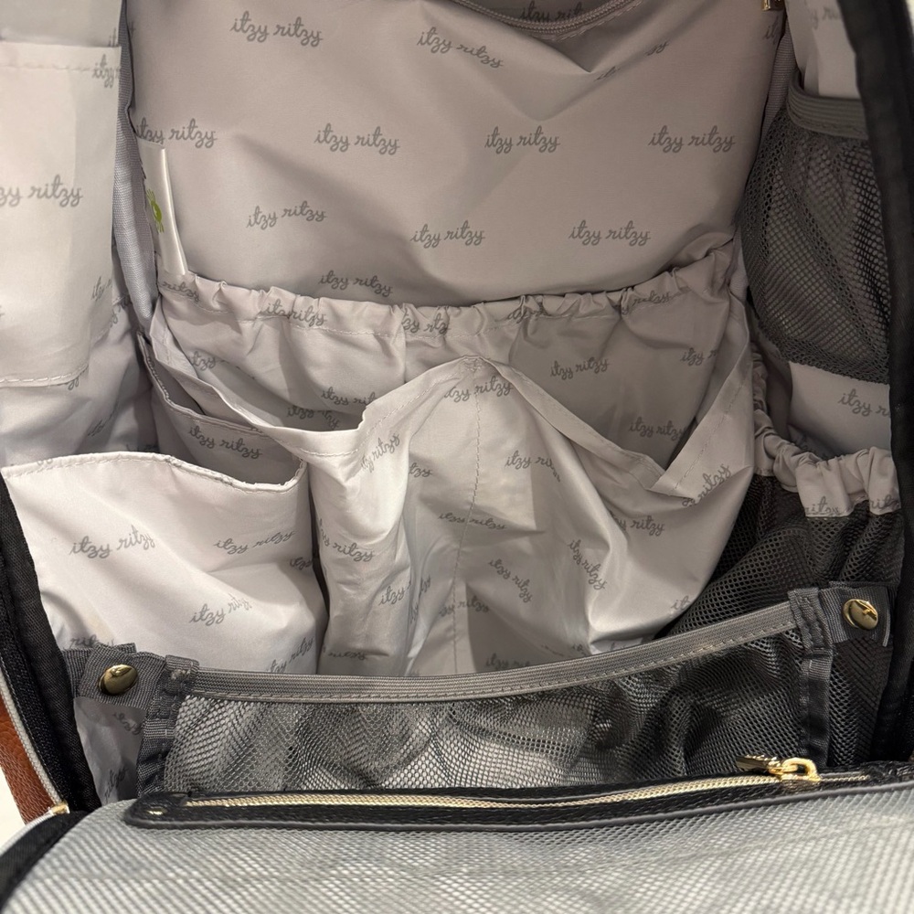 Itzy Ritzy Boss Diaper Bag “Coffee and Cream”. Black cream tan brown Vegan - Picture 6 of 11